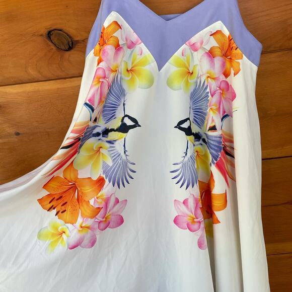 Indikah Multicolor Floral Bird Print V-Neck Cut Out Swing Dress Size Small - Picture 2 of 8
